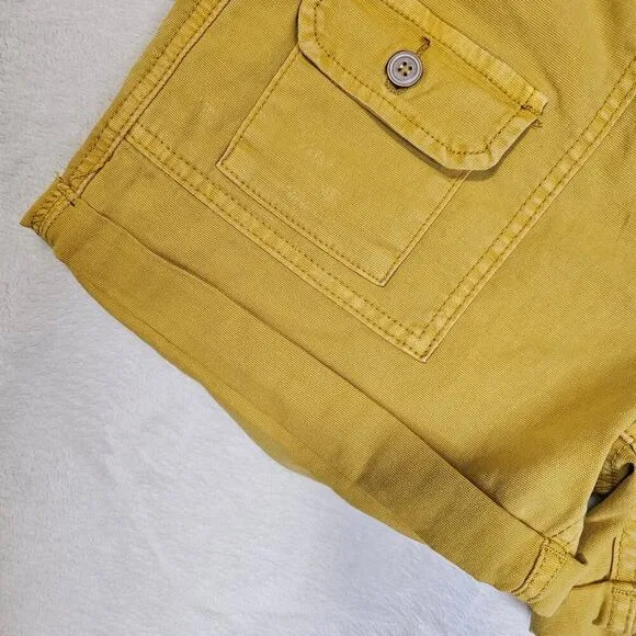 Pilcro Mustard yellow Sz31 Shorts. Buttondown. Stylish. Instyle. High Waist. Fun